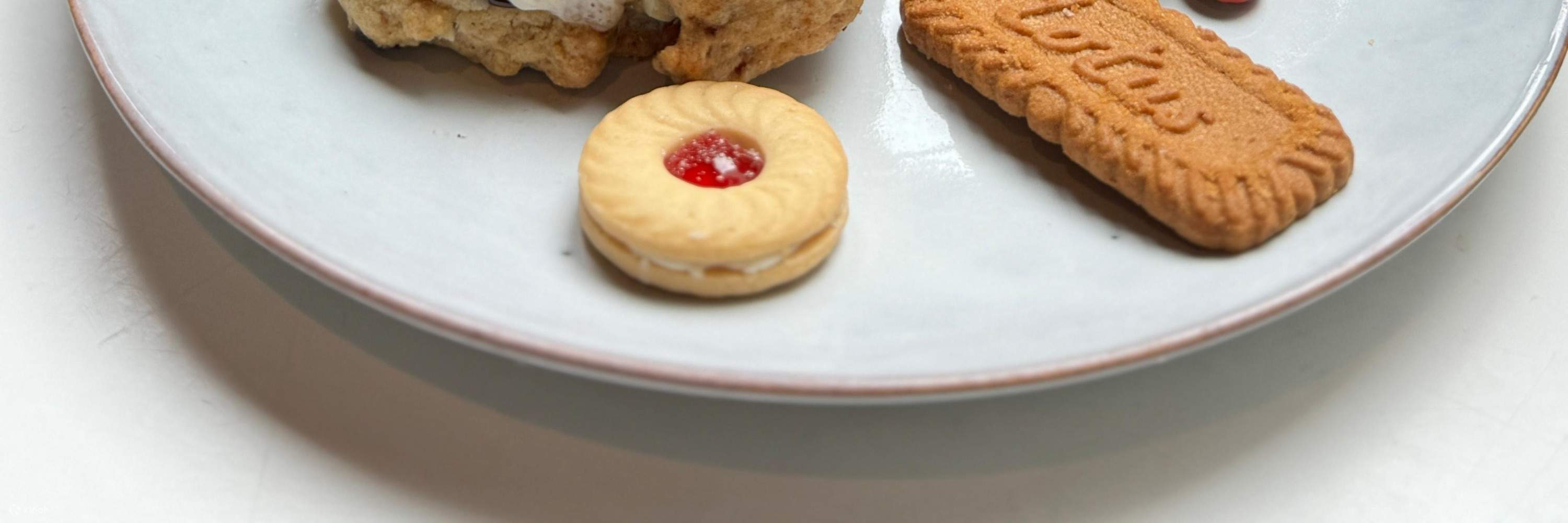 Мягкое шоколадное печенье с зефиром и шоколадом